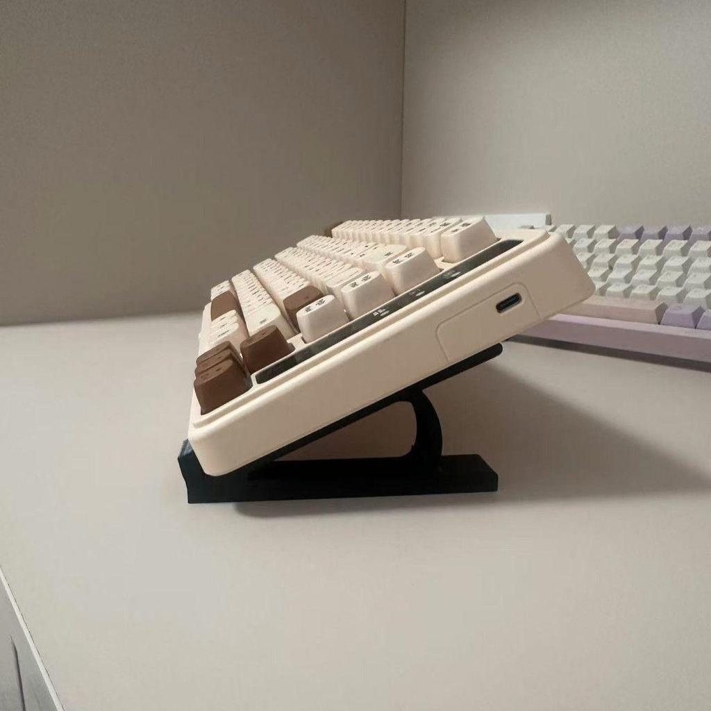 Suporte Inclinado para Monitor de Computador de Mesa com Bandeja para Teclado