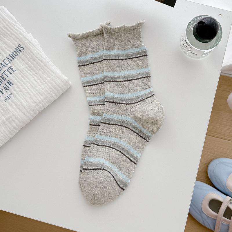 

Color-matched Striped Socks - Children s Summer Lightweight Mesh Breathable Mid-calf Socks with Rolled Edges and Loose Openings - Pile Socks 1 pair сірий