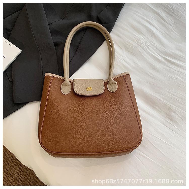 2025 new casual large-capacity portable shoulder bag tote bag is fashionable and versatile, simple and affects the trend of mommy bags