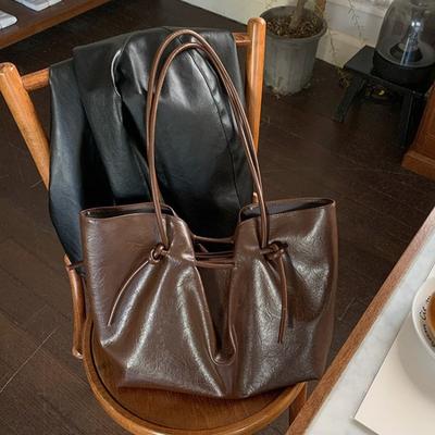 The Tote Bag Is A Simple, Large-capacity, Commuting Single-shoulder Bag for Women and A Fashionable Handbag