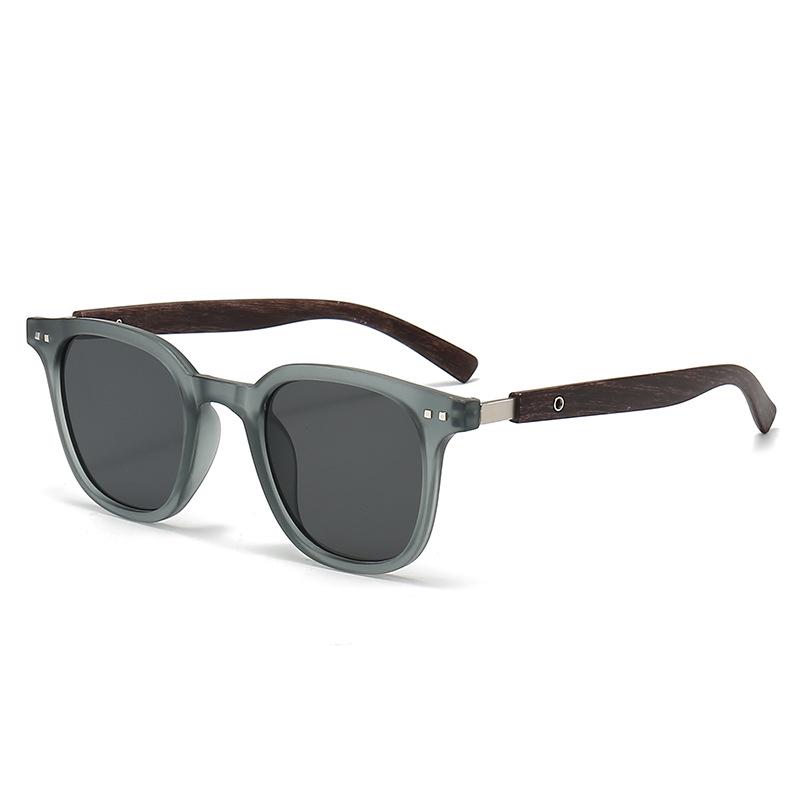2025 Trend Wood Grain Round Frame Sunglasses: Small Face, Red Style, Versatile UV Protection for Women
