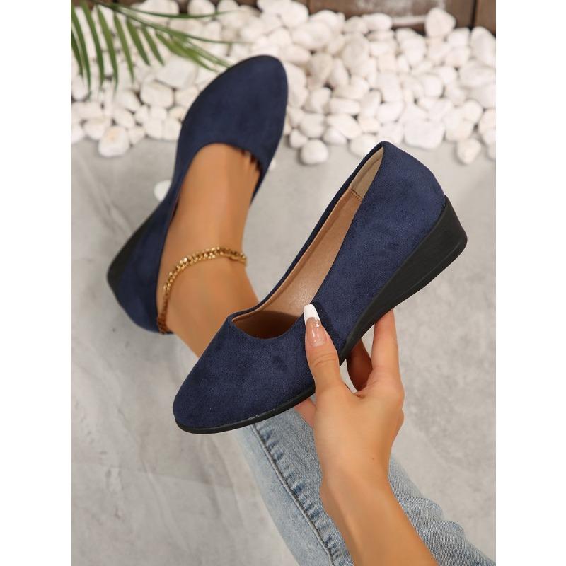Women's Casual Flat Bean Shoes Autumn New Pointed Soft Sole Outer Wear Shallow Shoes