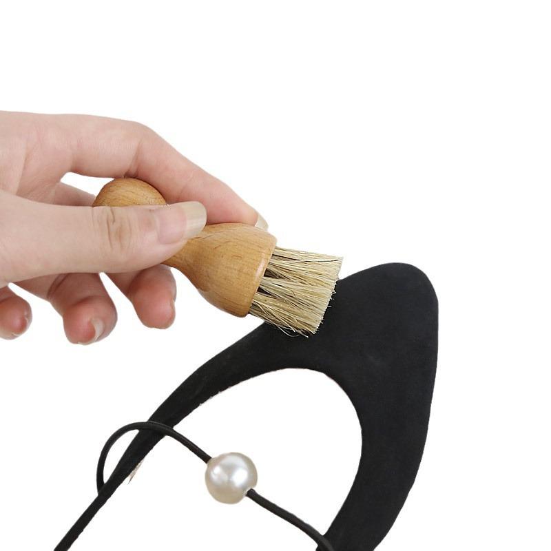 Beech Wood Gourd-Shaped Pig Bristle Brush - Dual Color Options for Shoe and Clothing Dust Removal