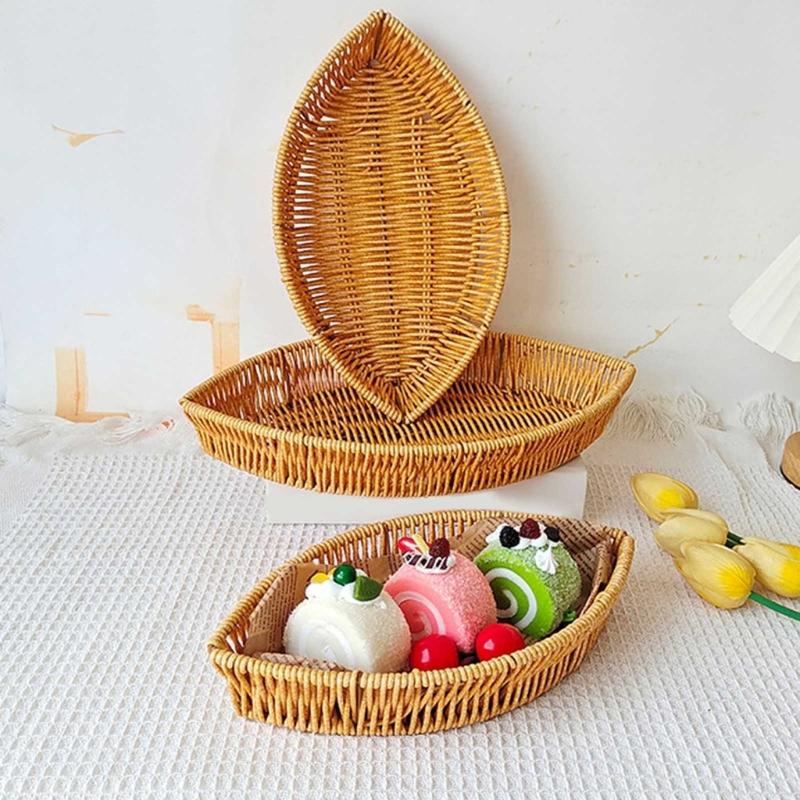 Convenient Fruit Plate Imitation Rattans Leaf Shaped Vegetable Tray Snacks Dish Multipurpose Basket for Everyday Use