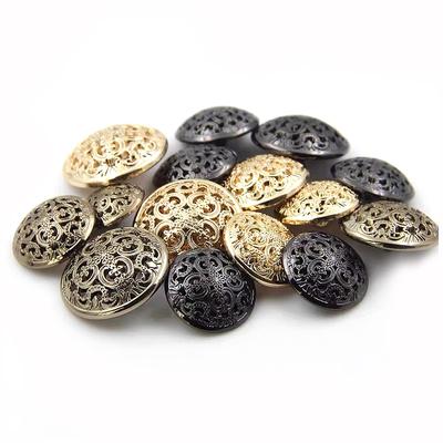 10 st/parti Metall Runda Vintage Blommönster Knappar För Kläder Sömnad Stickning DIY Dekorativa Plagg Rock Knappar Tillverkning