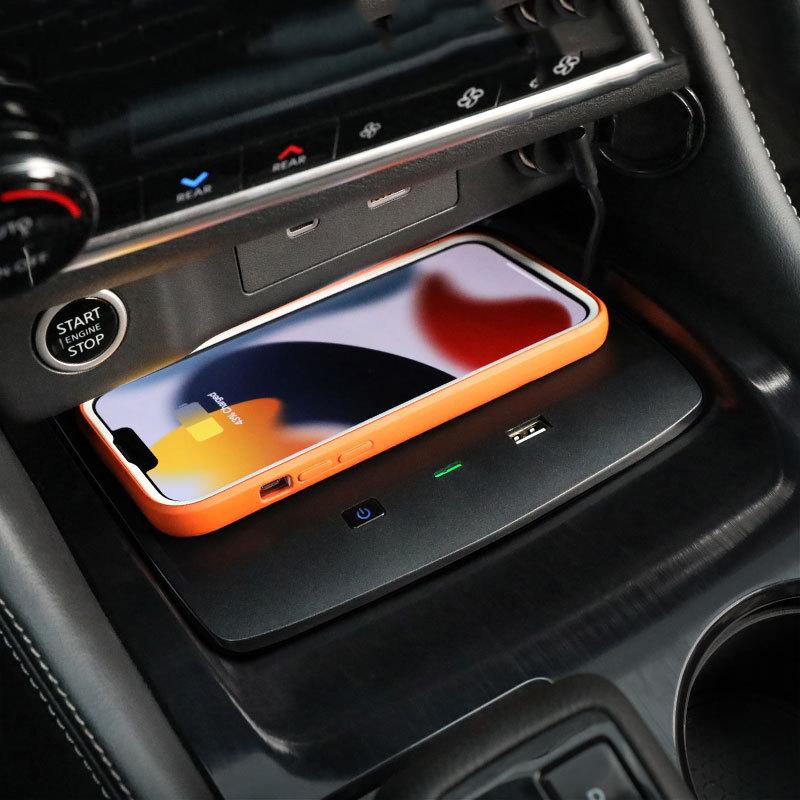 Car Wireless Charger for Nissan X-trail T33 Rogue    Phone Charger Charging Pad Panel Charging Holder