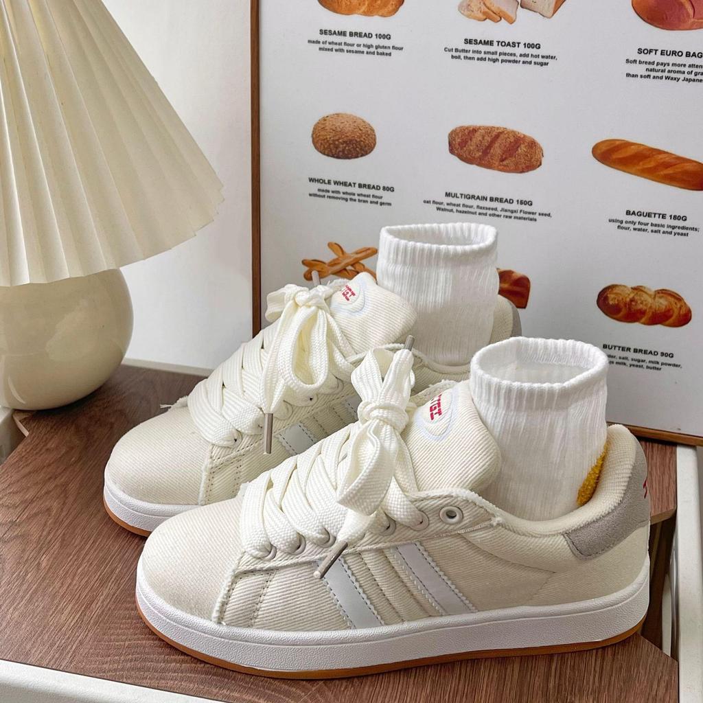 2024 Autumn Chic White Shell Toe Sneakers for Girls – Casual Skateboard Shoes