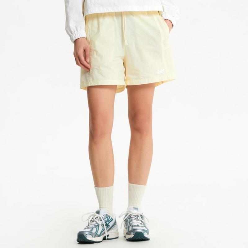 New Balance W lightWeight 4 Part Woven Short Pants B1
