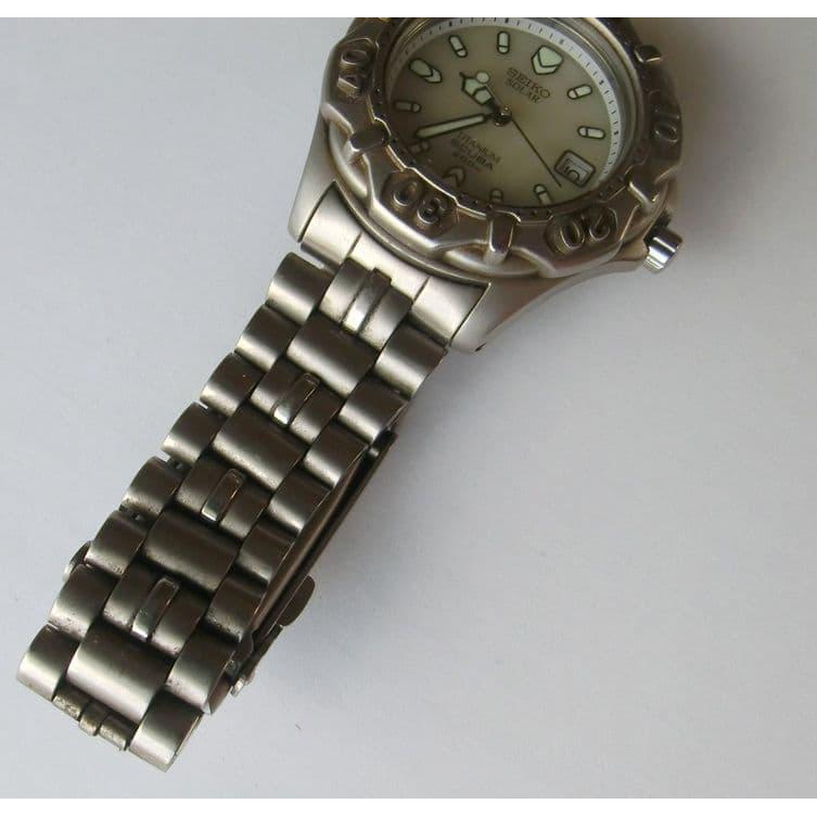 Used Seiko Titanium Scuba Diver 200m Solar Watch Operation Item #572