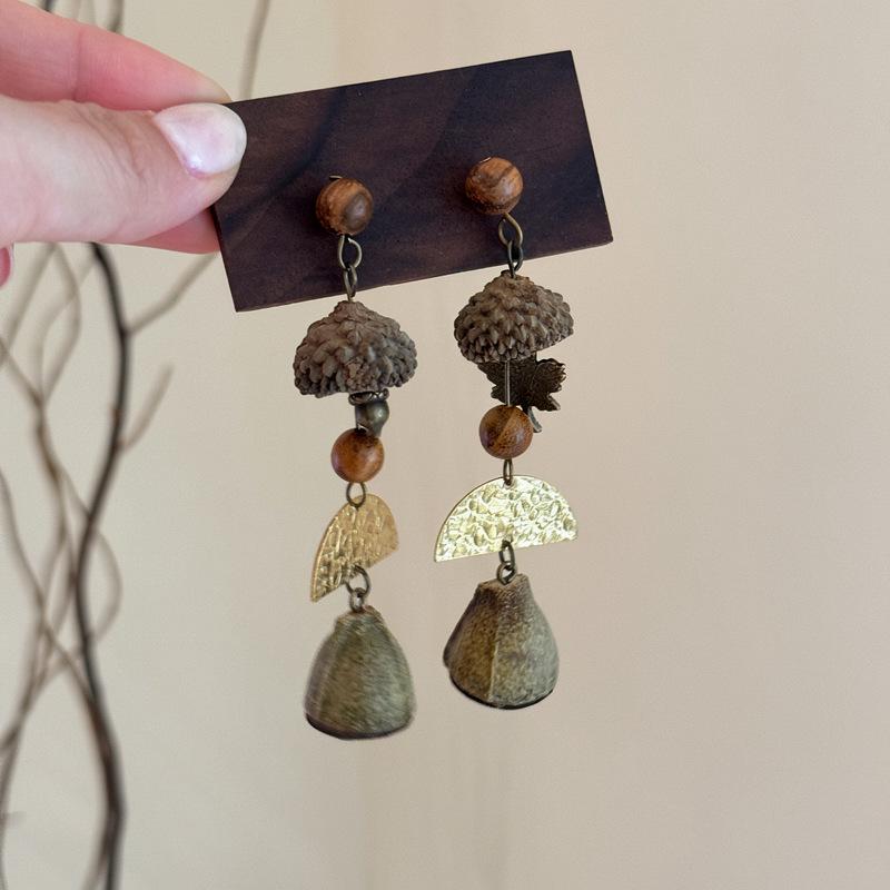 Elegant Retro Forest Style Eucalyptus Earrings: Unique Niche Design for Women