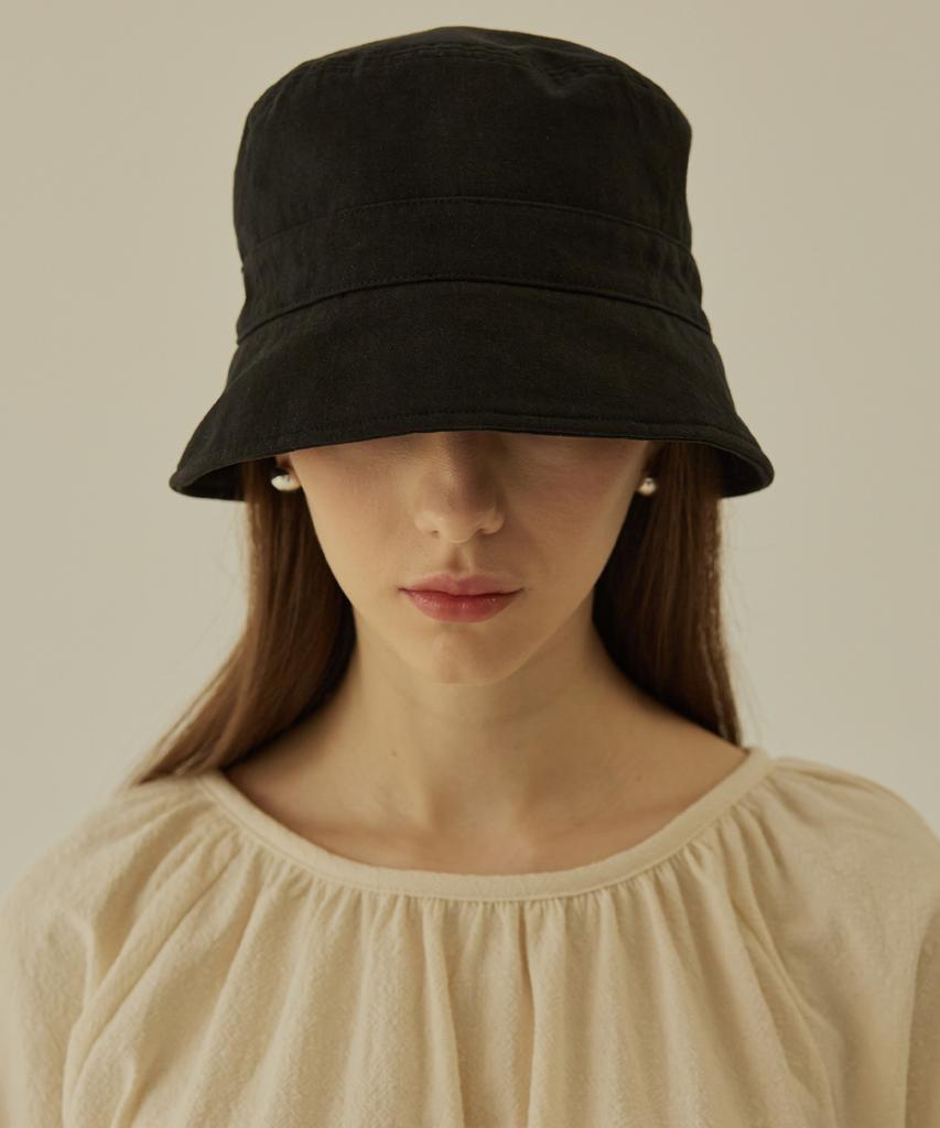 Manggomaenipeullijeu Basic Bucket Hat