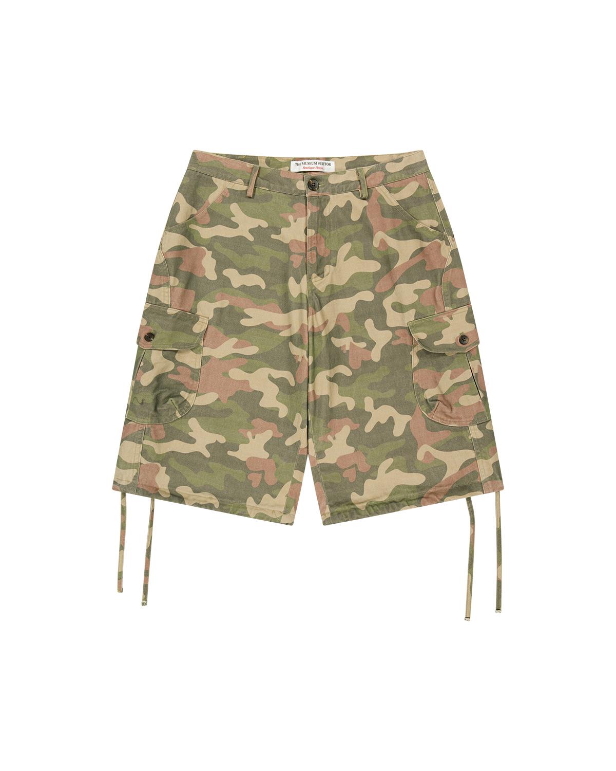 THEMUSEUMVISITOR Washed Cargo Bermuda Pants (Camo)