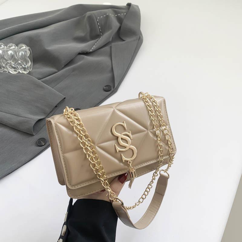 Stylish Black Pu Chain Bag For Women With Elegant Design Perfect For Casual Outfits