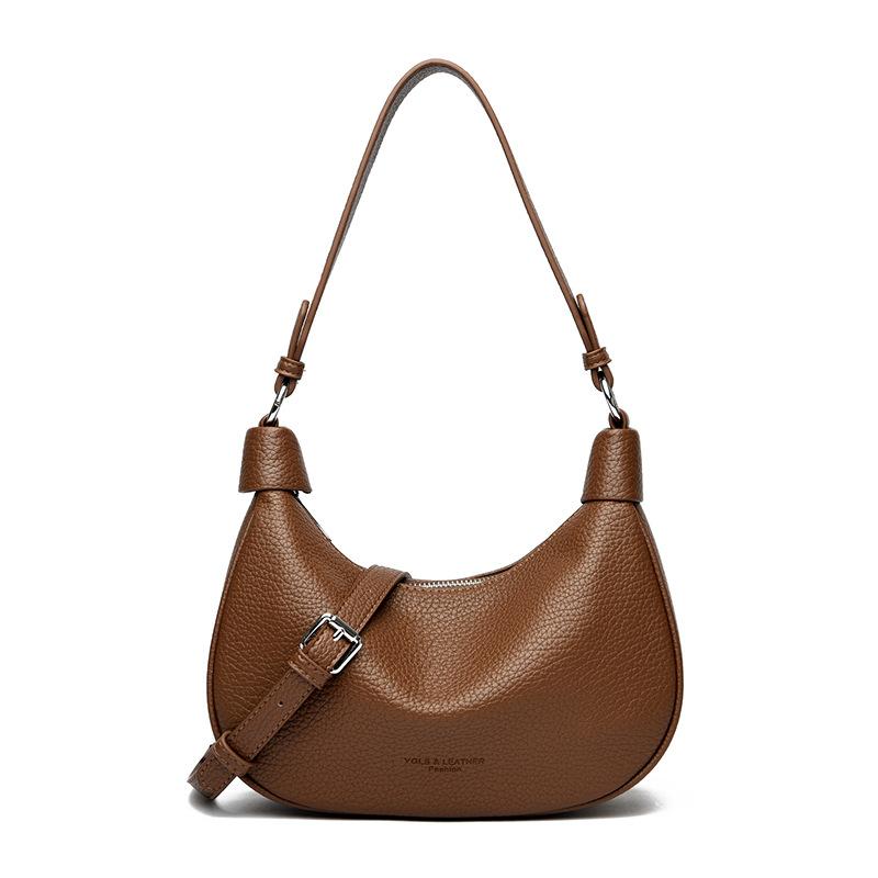 A Stylish Handbag with A Trendy Korean Style and A Simple Crossbody Crescent-shaped Bag