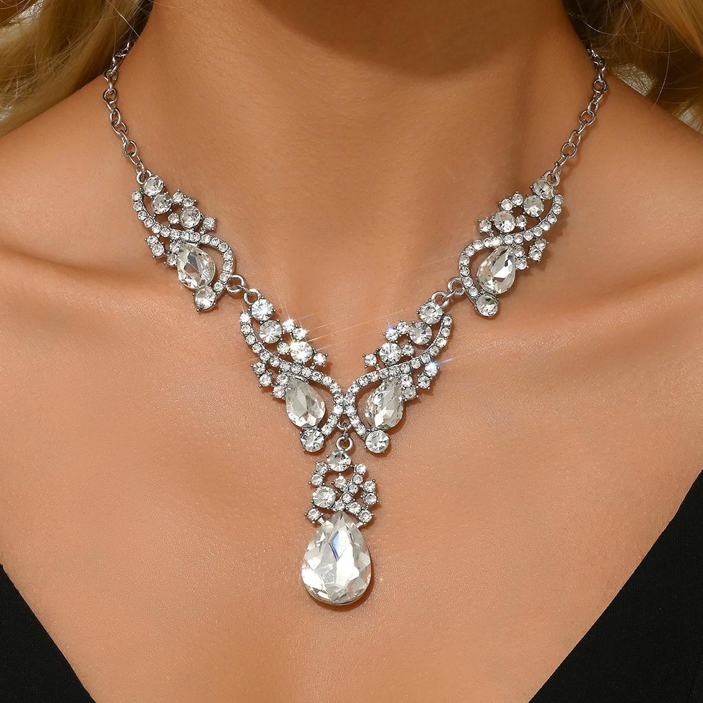 Super Fairy Flash Diamond Water Drop Fringed Necklace French Evening Dress With High-End Temperament Exquisite Fashion Necklace Accessories