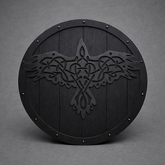 

60.96 cm Black Raven Viking Round Shield Handcrafted Nordic Wooden Shield Wall Decor Odin Raven Norse Shield LARP Cosplay Gift