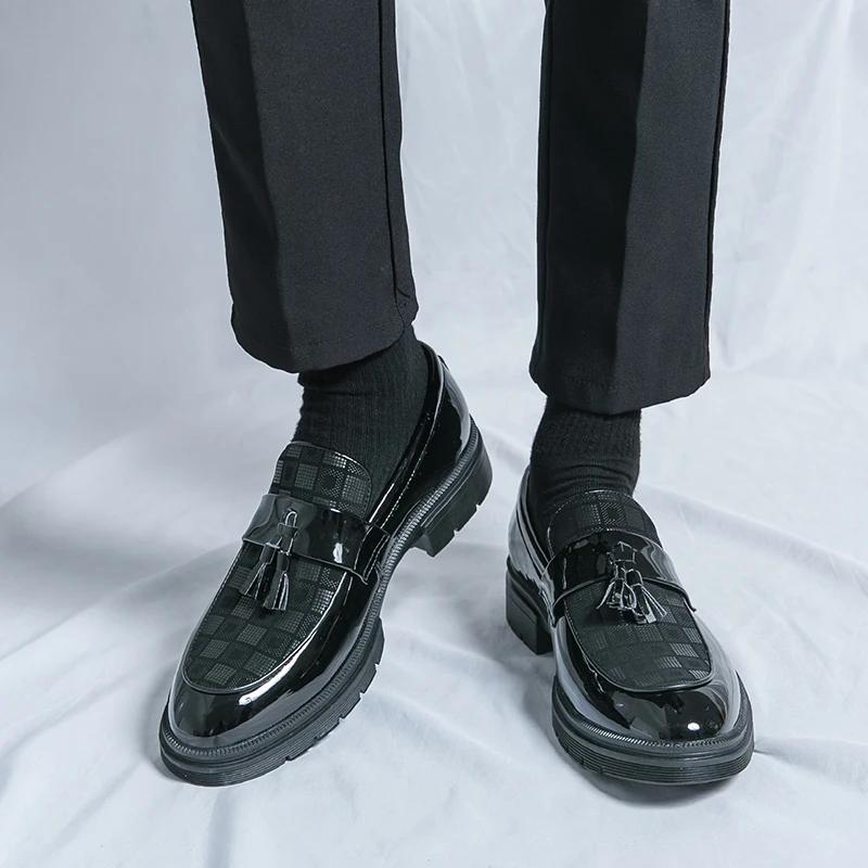 New Checkered Design Business Casual Shoes Tassel Loafers Handmade Soft Leisure Shoes Breathable Comfortable Footwear Moccasins
