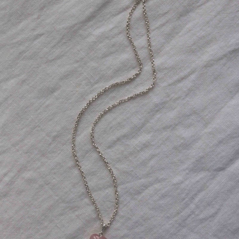 

STUDIO LEIGH LOVE ROSE QUARTZ NECKLACE SILVER