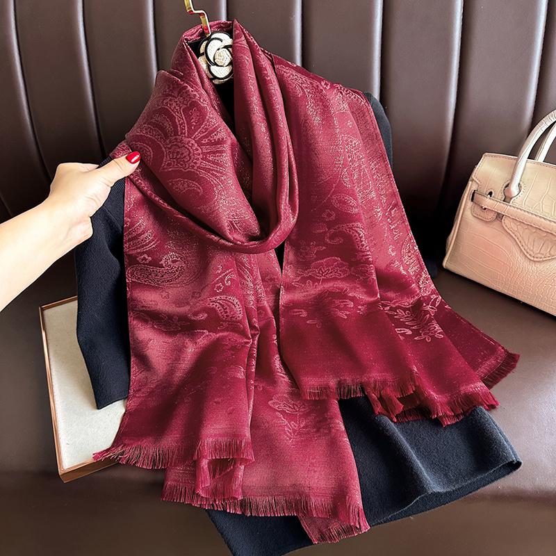 New Autumn Women Jacquard Scarf Shawl Fashion Elegant Lady Long Printing Decorate Scarves Warm Thick Stoles for Lady Bufanda