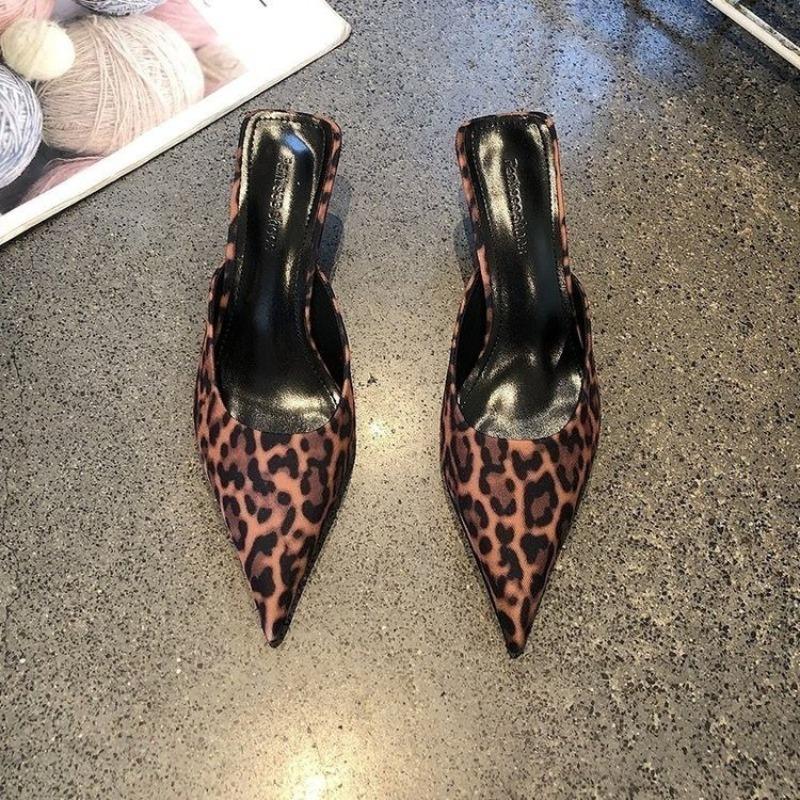 Fashion Women's Shoes 2025 New Closed Toe Women's Slippers Fashion Leopard Print Dress Summer Outdoor Best Seller Heels Women Zapatos