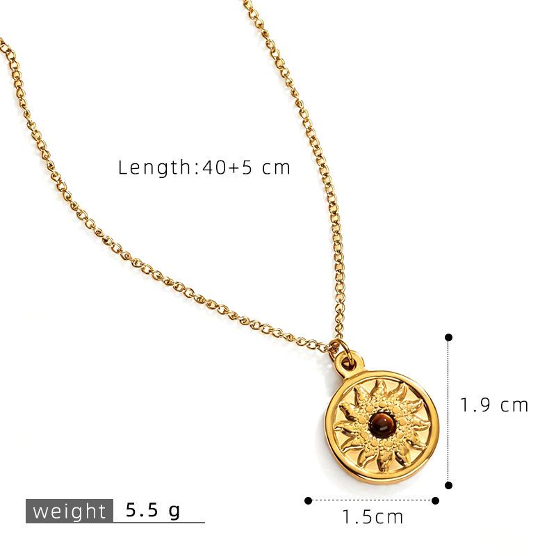 Retro European and American Tiger Eye Necklace: Women's Clavicle Chain with Light Luxury and Trendy Sweater Style