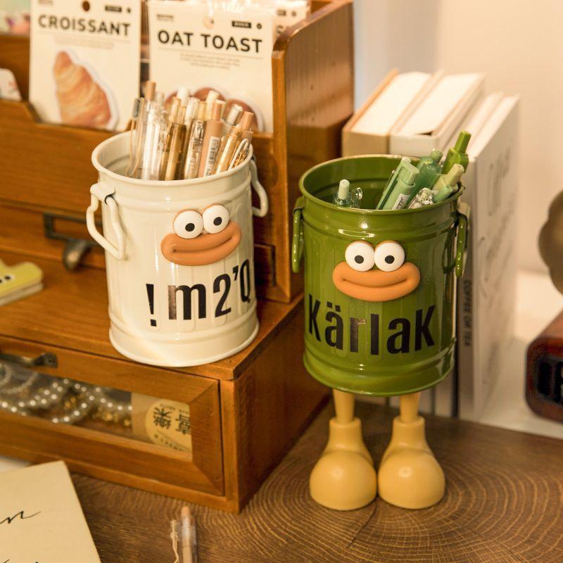 1 Pc Cartoon Pen Holder, Simple Storage Holder, For Office Storage, Desk Storage, Home Study Storage (random Letter Stickers)