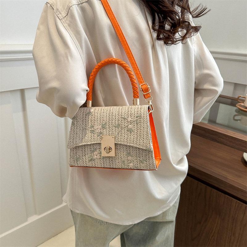 Simple fashion bag women's new trendy summer fashion casual shoulder bag simple retro small square bag