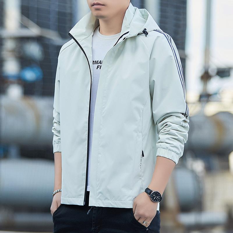 Frühling und Herbst Neue Koreanische Version von Lockerer Freizeit-Tooling-Jacke Herren Trendmarke Kapuzenjacke Herrenbekleidung