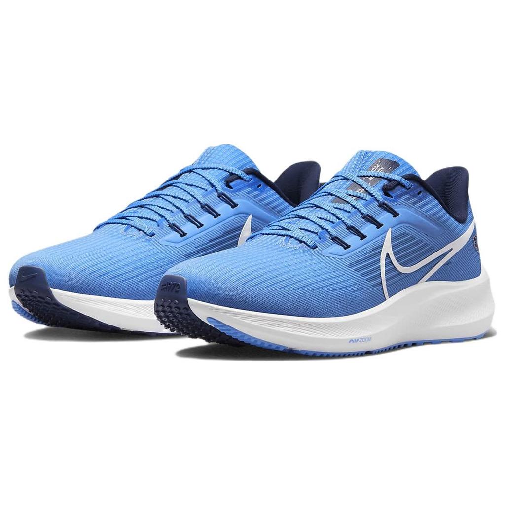 Nike NFL x Air Zoom Pegasus 39 Tennessee Titans Sneakers da Uomo Blu Coast College-Navy DR2063-400