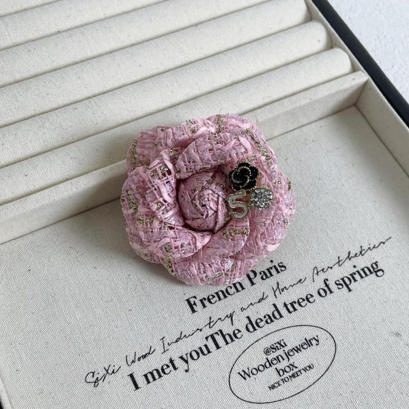 Korean Fabric Camellia Brooches For Women  Handmade Flower Lapel Pins Elegant Clothing Jewelry Accessories Corsage
