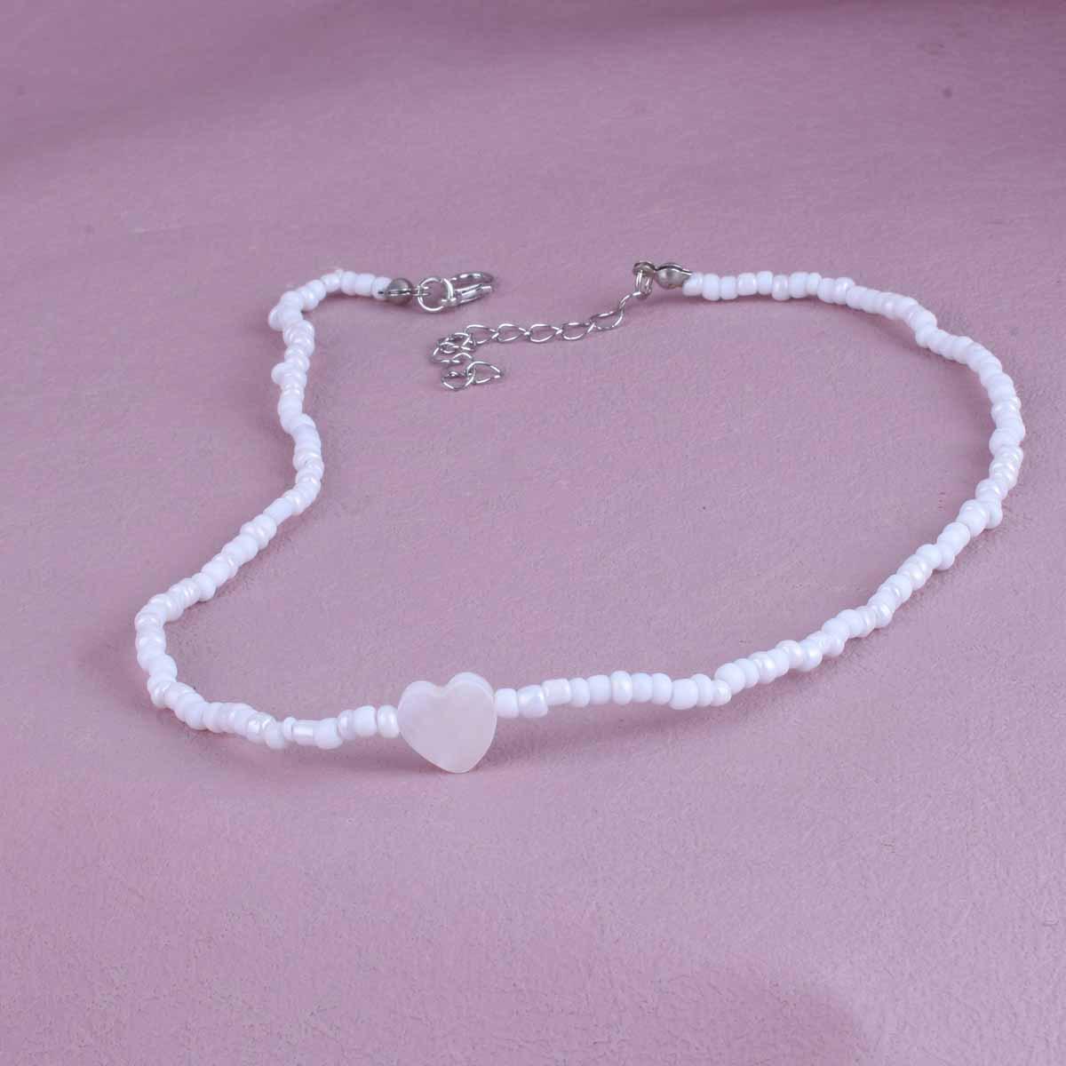 European-American Bohemian White Beaded Necklace with Shell Pendant