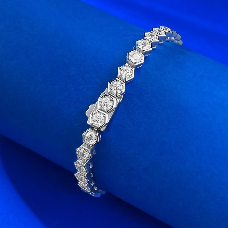 

Ювелирные изделия Легкая роскошь Высокоуглеродистый бриллиант Чрезвычайно простой Хипстер Соты Полный бриллиант Высококлассный браслет 18cm