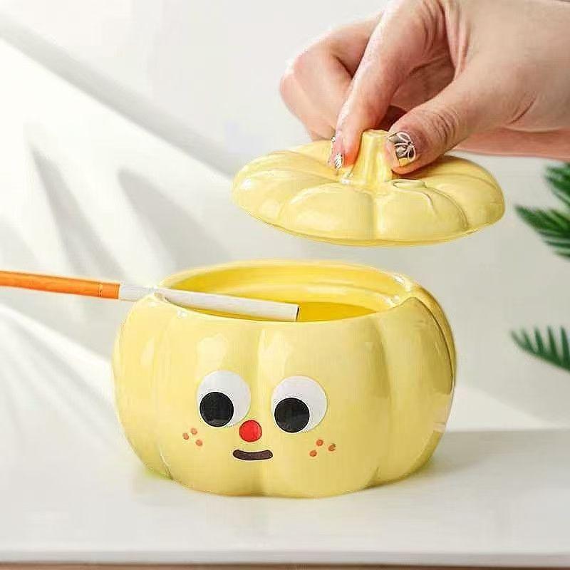 Cute Ceramic Ashtray with Lid Creative Personalized Office Home Living Room Decorative Commercial Use Ashtray Simple Modern