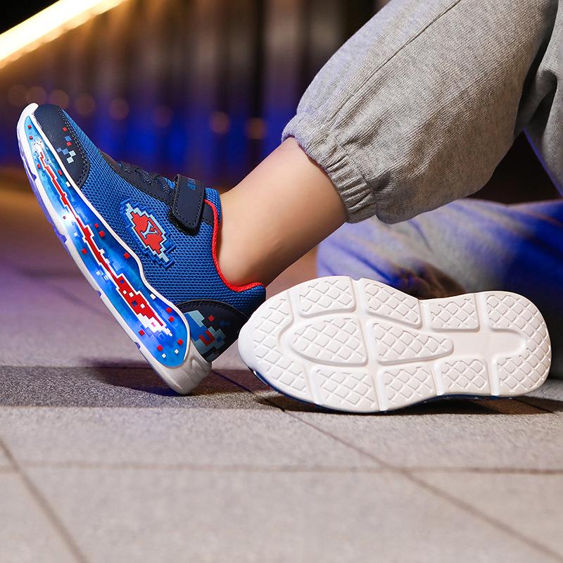 Αθλητικά Παπούτσια Luminous Mesh για Αγόρια με Φωτεινή Λειτουργία Τεσσάρων Κατευθύνσεων, Επαναφορτιζόμενα, με Στυλ Pixel & Λουράκι Velcro