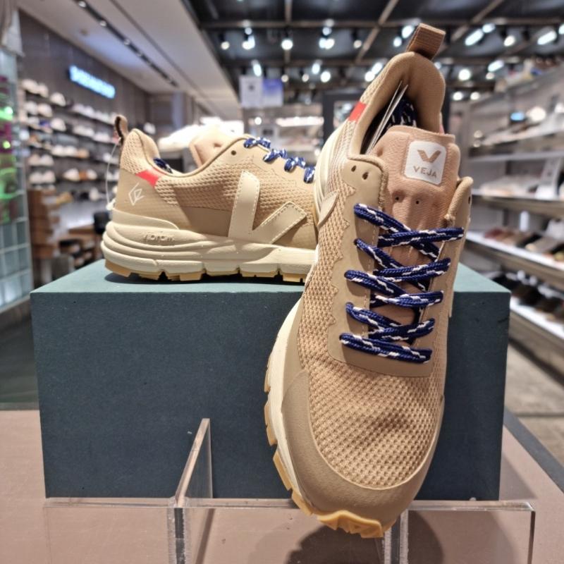 Veja Unisex Trekking Shoes Svju223dc18 168