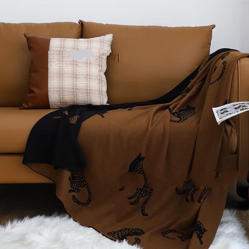 LISM Jacquard Knit Throw Blanket