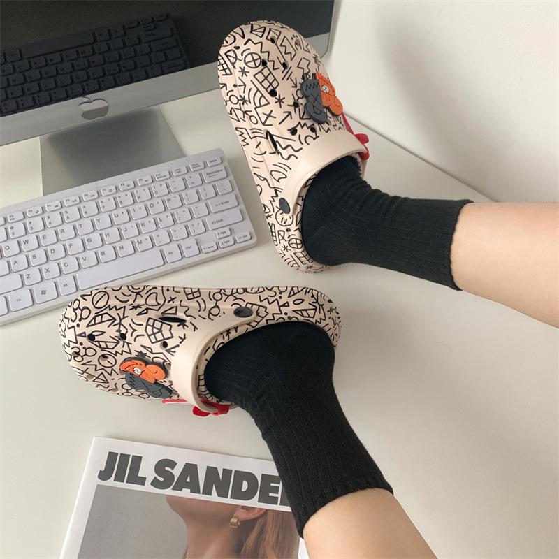 Cool slippers women's summer outer wear household thick-soled non-slip hole shoes ins couple beach slippers men