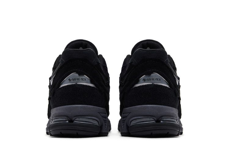 New Balance 2002R Gore-Tex Protection Pack Black Magnet