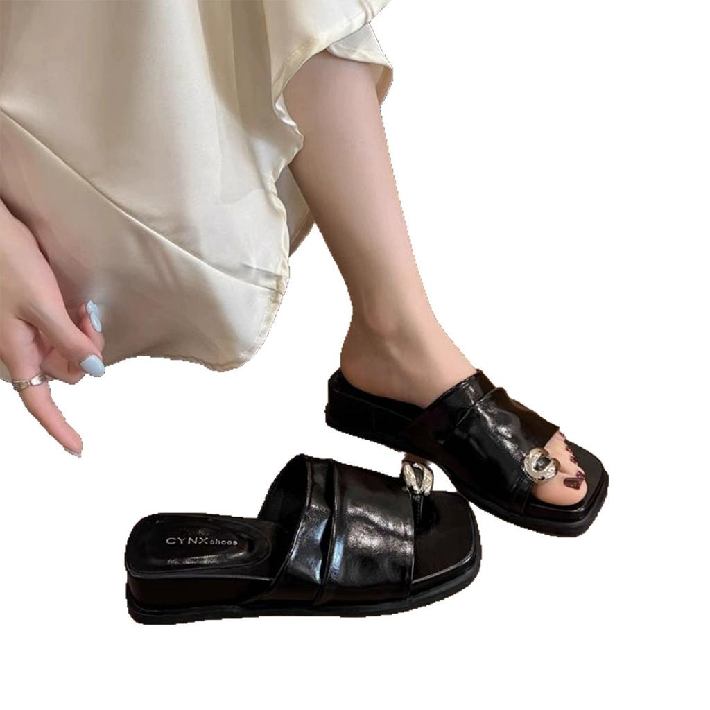 2025 summer retro metal buckle cover toe high heeled slippers fashion outer wear temperament beach toe drag Roman shoes women