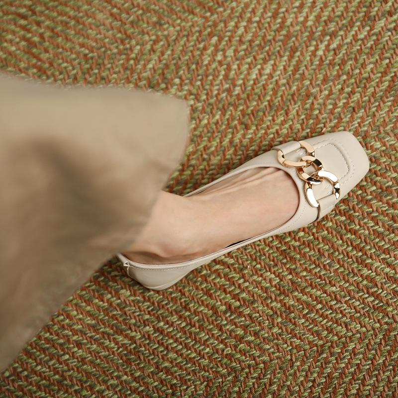 Кожаные туфли на плоской подошве Yuexinwang для женской обуви Huizhou Su Yinyin такие же туфли Mary Jane на низком каблуке новые весенние туфли с квадратной головкой 34 абрикосовый 61239₽