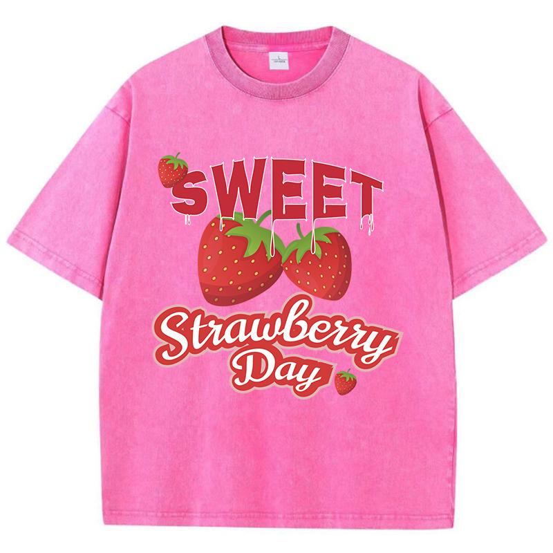 Womans Washed T-Shirts Sweet Strawberriy Day Printing Tee Shirts Cotton Oversize Crewneck Tees Street Female Clothes