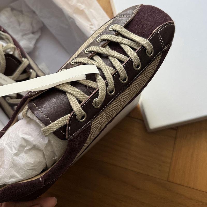 2025 New Lace-up Color Matching German Training Shoes Women's Niche Design Leather Versatile Casual Shoes Retro Round Head Flat Shoes