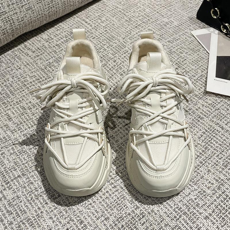 

2025 autumn and winter new velvet thick-soled heightening dad shoes wear versatile student double lace-up sneakers 40