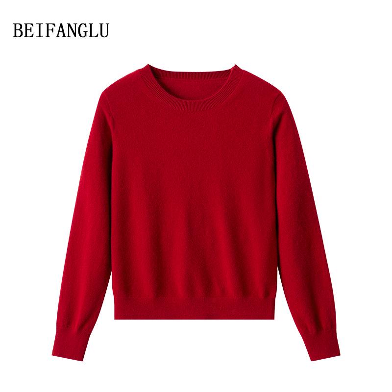 Women's Classic Northern Deer Cashmere Knitwear: Winter Round Neck