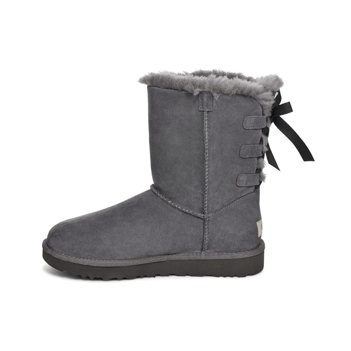 (WMNS) UGG Short Bow Stiefel Fleece Lined Gray Women s 1110706-CHRC EU 36