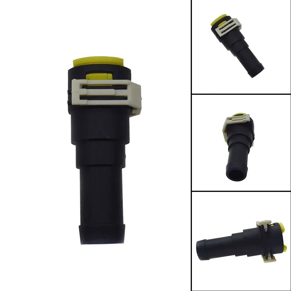D651-61-240 Connettore Tubo Acqua Raffreddamento Per Mazda 3 04-12 BK BL Per Mazda 6 08-12 GH Per Mazda 5 07-10 CR CW Per Mazda 2 07-10