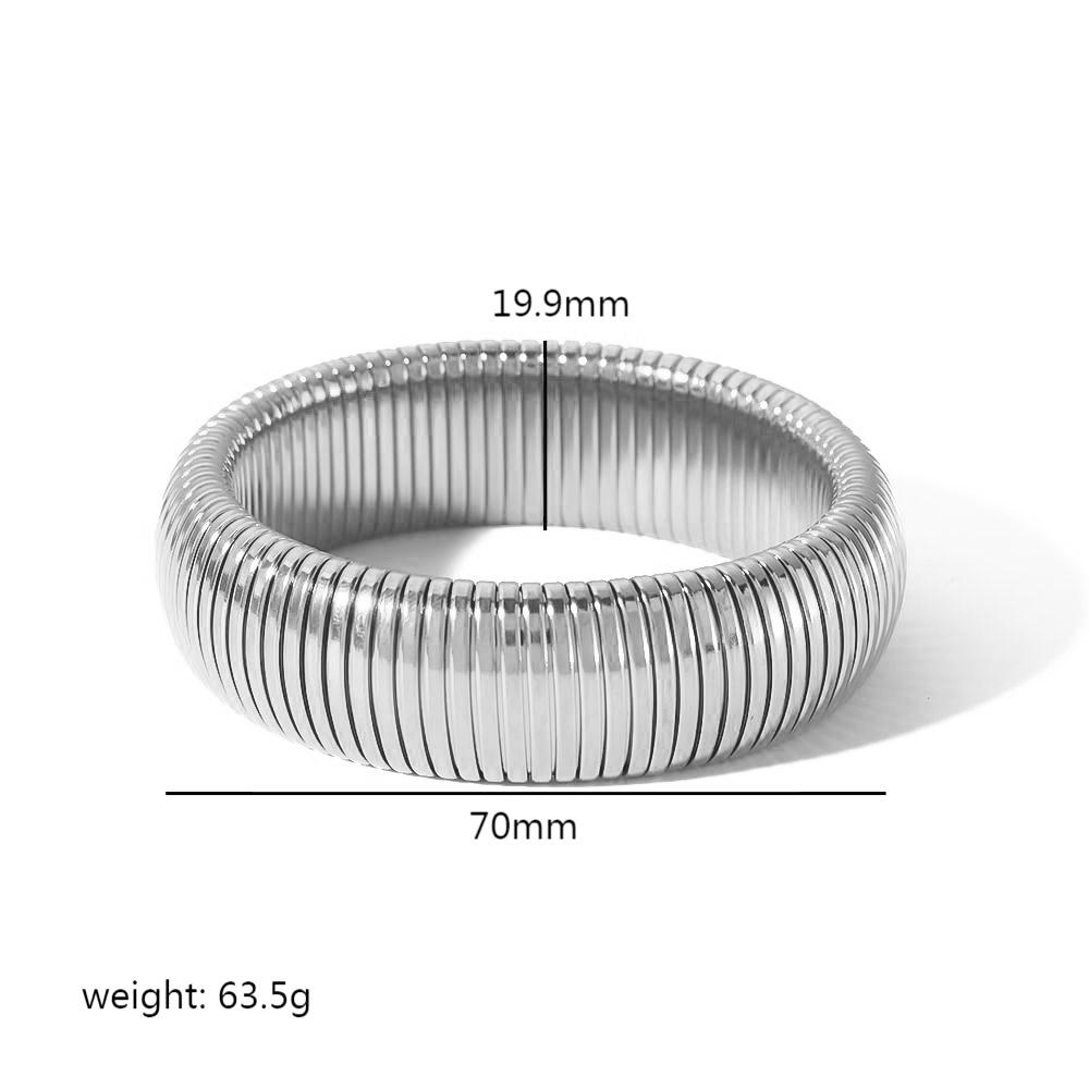 European Retro Light Luxury 18K Gold Plated Stainless Steel Elastic Bracelet for Women