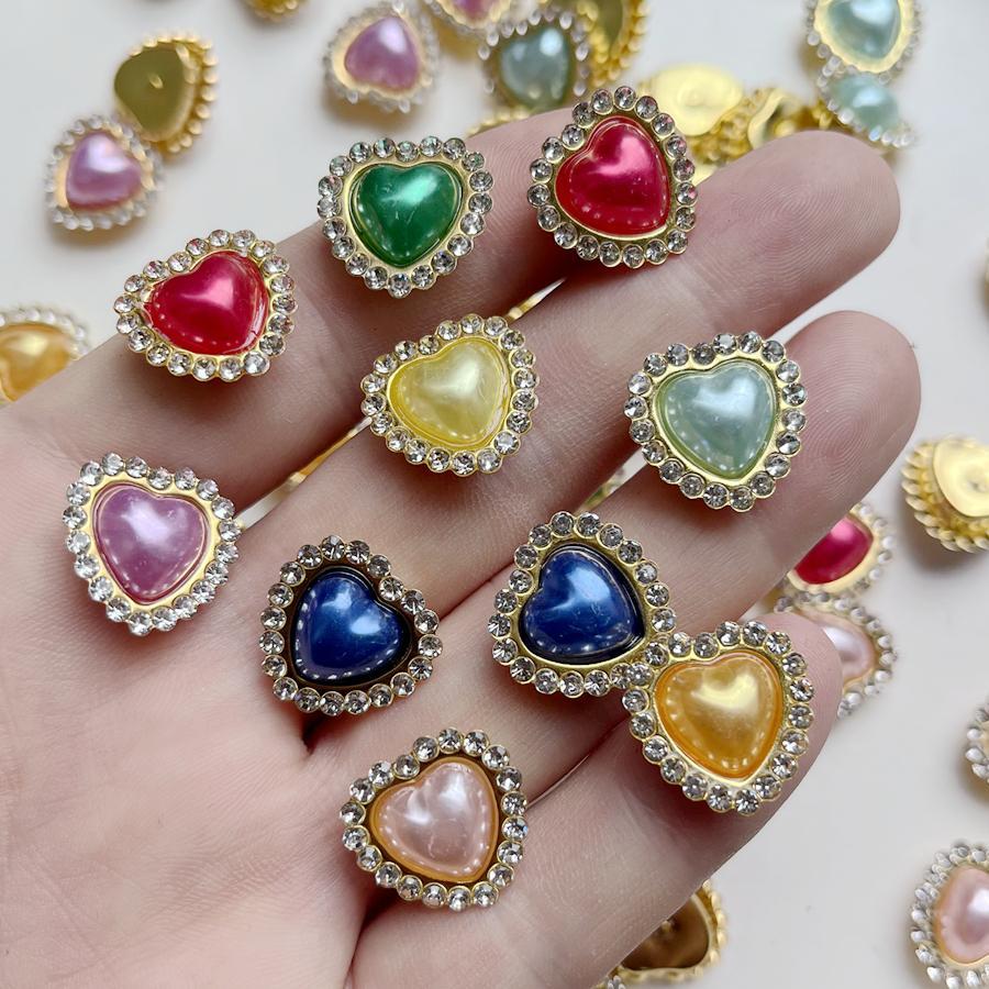 10 STK tilfeldig blandet farget kjærlighetssying rhinestone kjoler dekorert utklippsbok DIY smykker dekorativt tilbehør