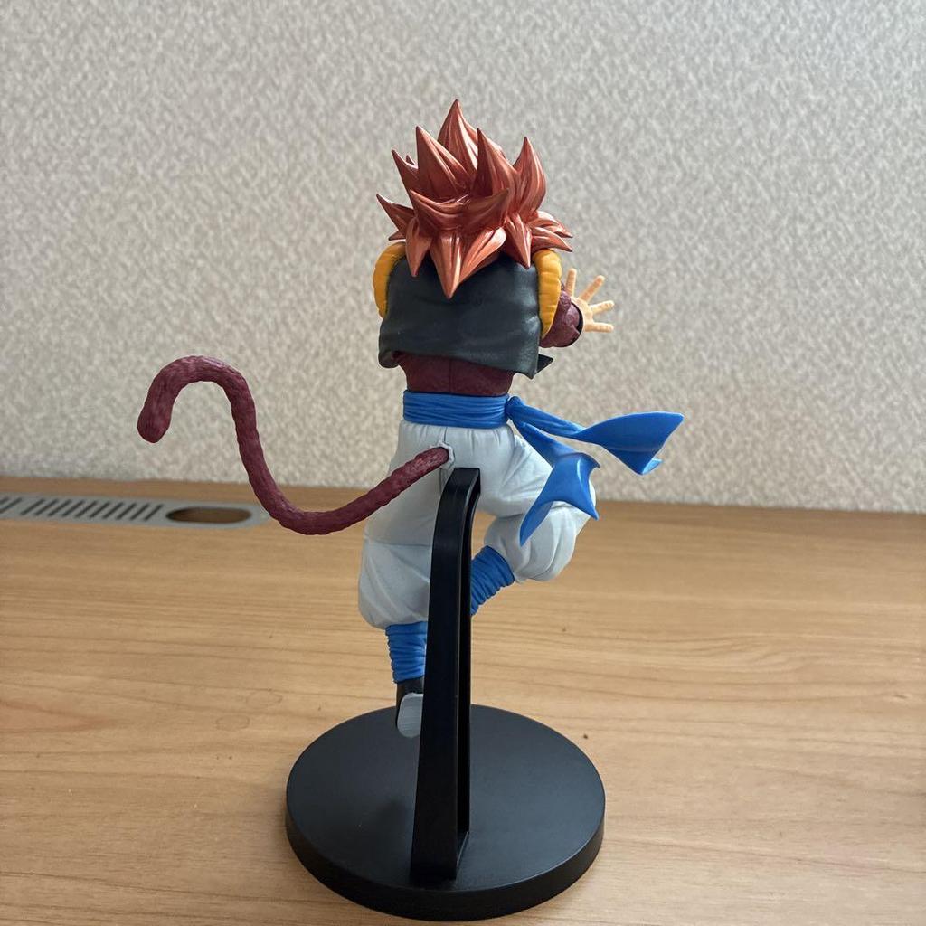 [USED] Dragon Ball Figure Attack Pose