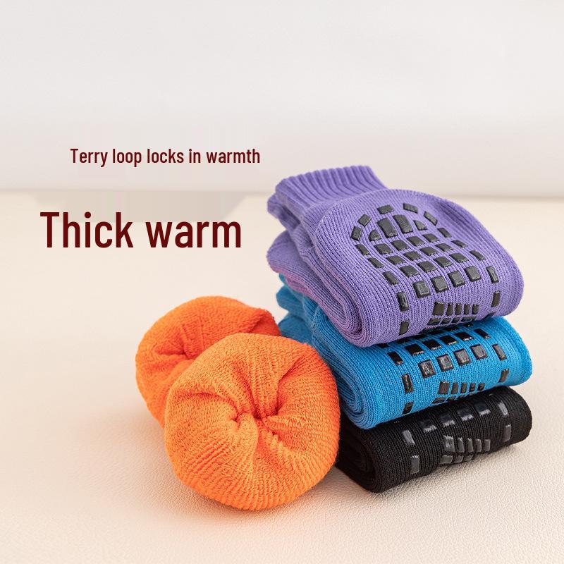 Rutschfeste, verdickte, warme Socken für Indoor-Aktivitäten und Yoga - Ideal für Erwachsene und Kinder